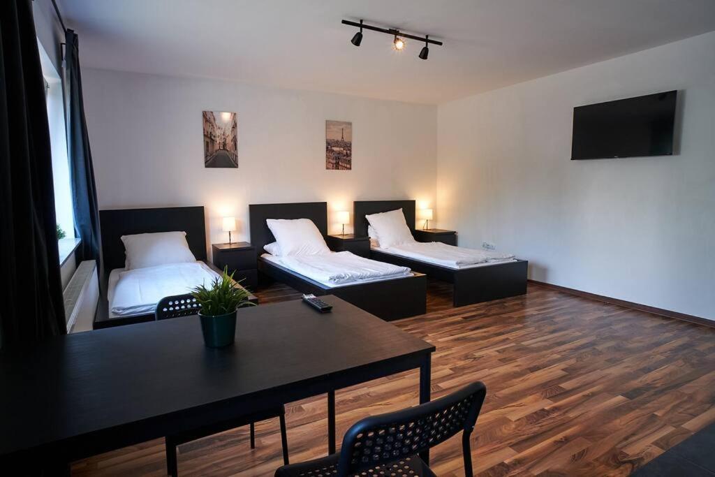 Mivano-Apartments *Netflix *Zentral *Wifi Celle Exterior photo